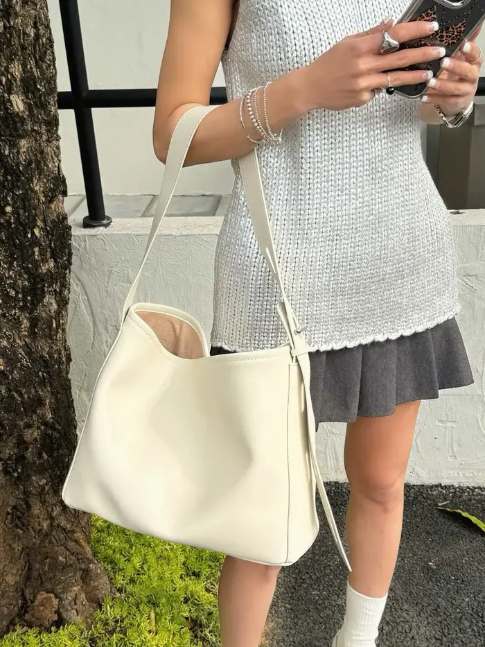 Poignée réglable seau fourre-tout grande capacité brillant Kakhi couleur Beige cireux cuir de vache femmes sac à bandoulière grand sac à main de banlieue