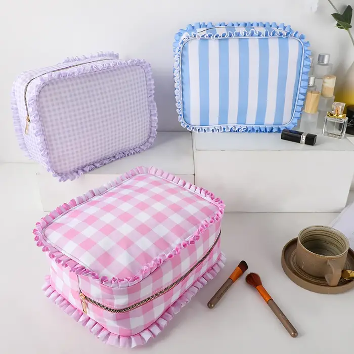 Sac à cosmétiques à volants