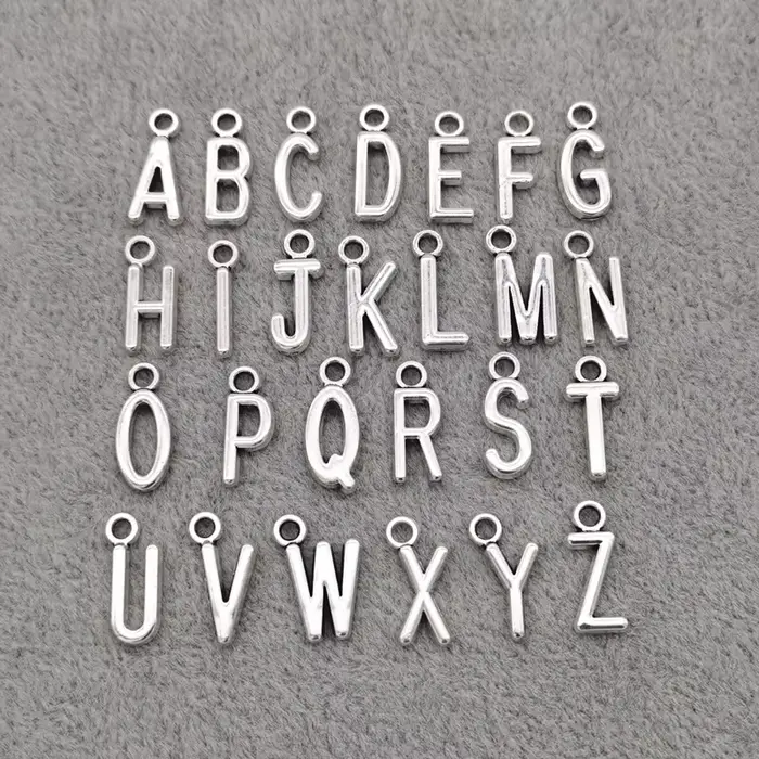 Porte-clés de voyage avec breloque lettre A-Z