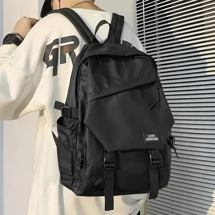 Sac à dos simple de couleur unie