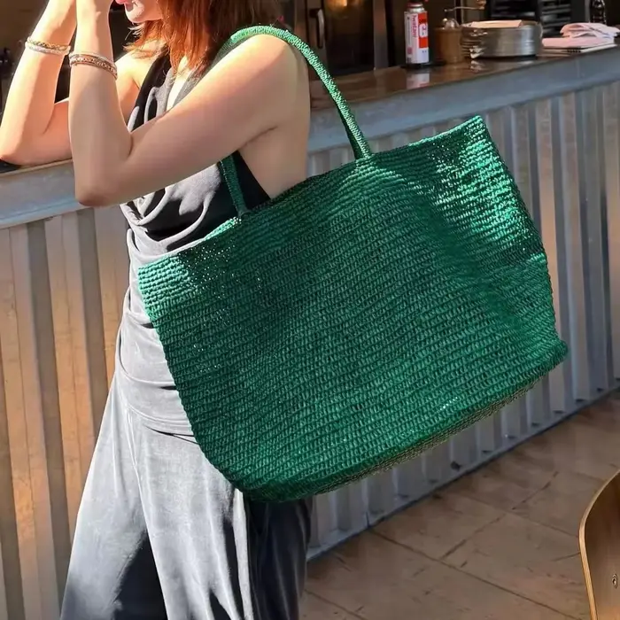 Nouveau Sac Fourre-tout Grande Capacité en Raphia Vert Fait Main 2026 – Sac de Plage en Paille Naturelle Tressé Designer pour Femme – Sac à Bandoulière Tendance