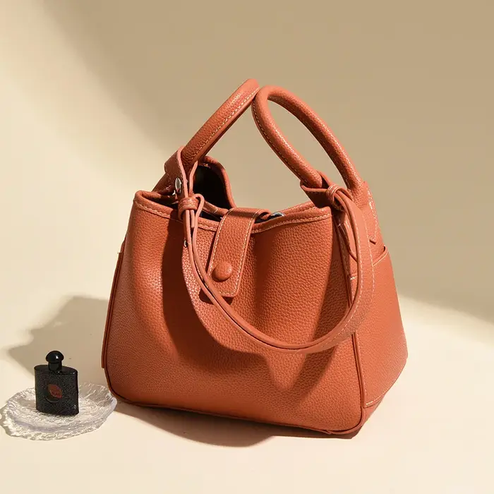 Sac Seau Tendance Style Urbain 2025 – Nouveau Sac à Main Femme en Cuir PU
