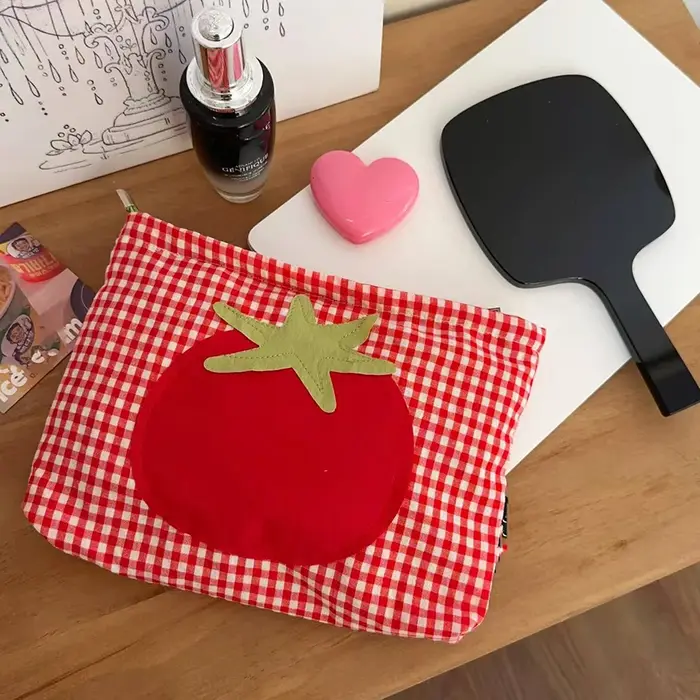 Ute sac cosmétique tomate à carreaux rouge sac de lavage Portable de grande capacité sac de rangement de maquillage Simple et polyvalent