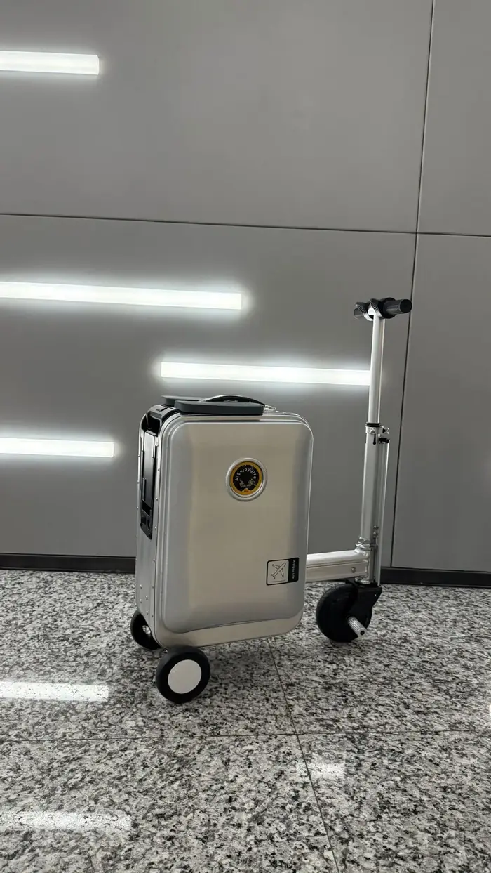 Valise électrique tout-terrain 2026 avec batterie ultra longue durée, valise cabine 20 pouces avec m