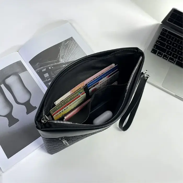 Sac d'affaires design en cuir pour hommes
