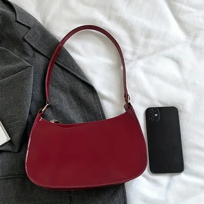 Sac rouge haut de gamme pour femmes, sac sous les bras rétro à main, petit sac en cuir verni de style étranger pour jeunes filles, épaule unique