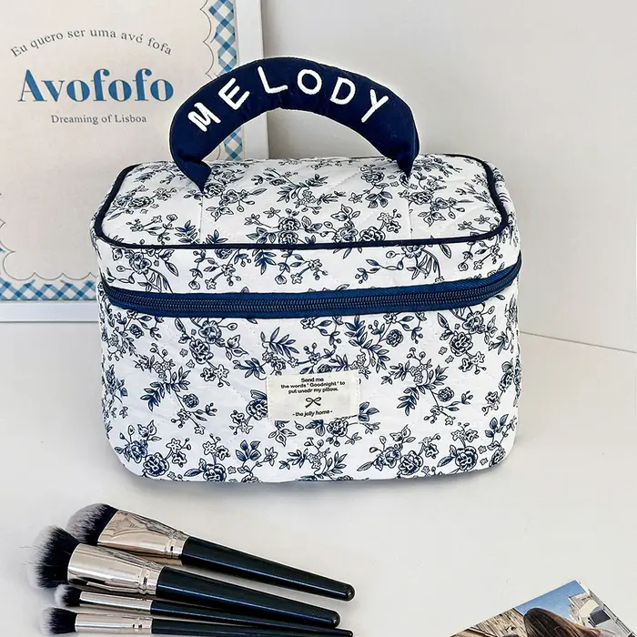 Pochette de maquillage matelassée pour femmes