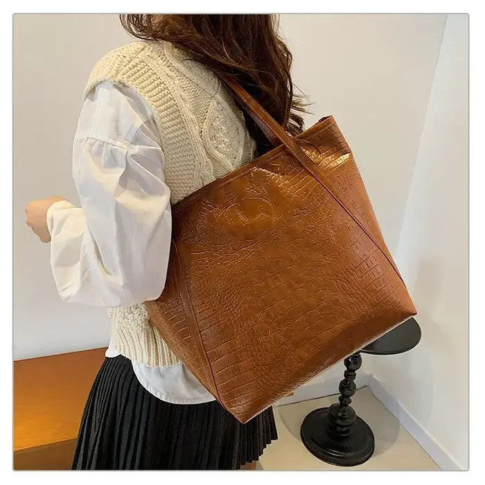 Sac fourre-tout à bandoulière pour femme en PU