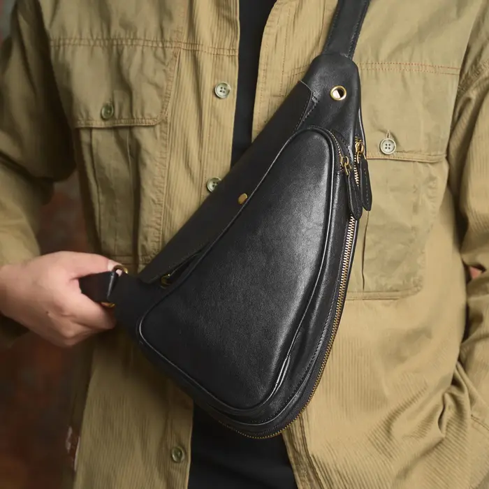 Sac de Poitrine Rétro en Cuir pour Homme
