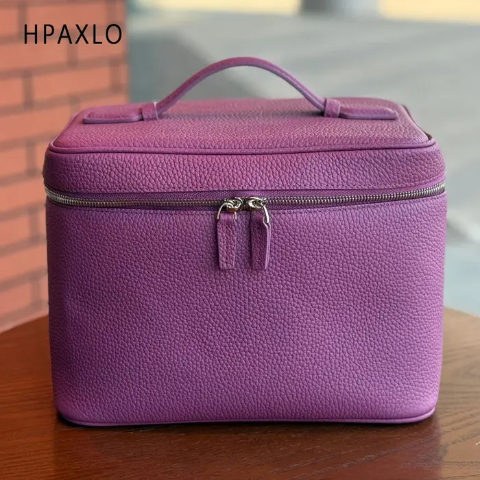 Pochette de toilette en cuir véritable