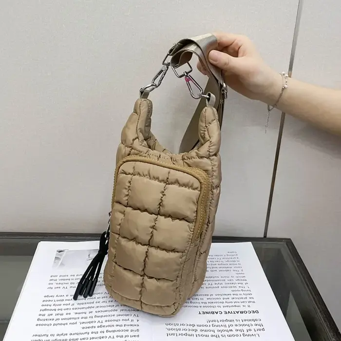 Sac isotherme matelassé élégant pour bouteille d'eau, sac de transport grande capacité résistant à l